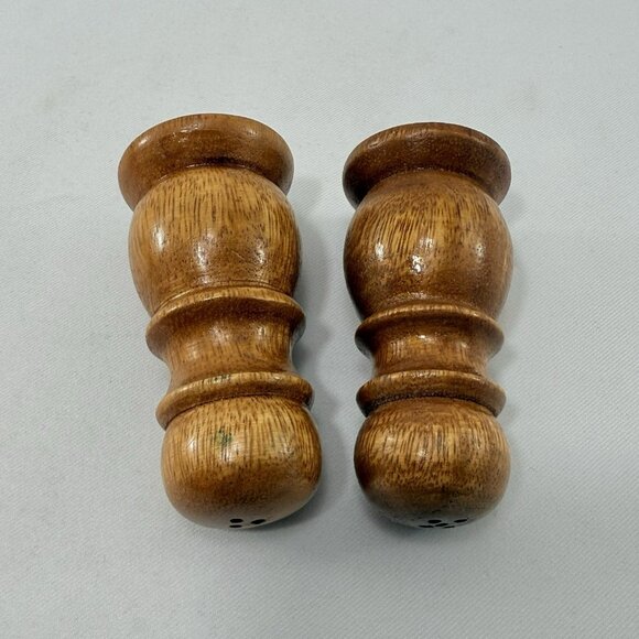 Natural Wood Wooden Salt Pepper Shaker Set Eco Nature Country Carved Retro Brown - Picture 3 of 8